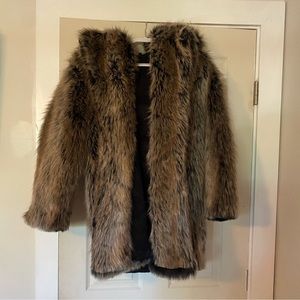 Sprit Hoods Faux Fur Coat